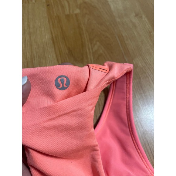 lululemon tank top size 6 - Picture 3 of 4